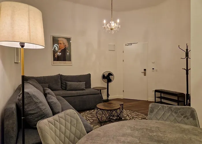 Pension Mozart - Newly Renovated